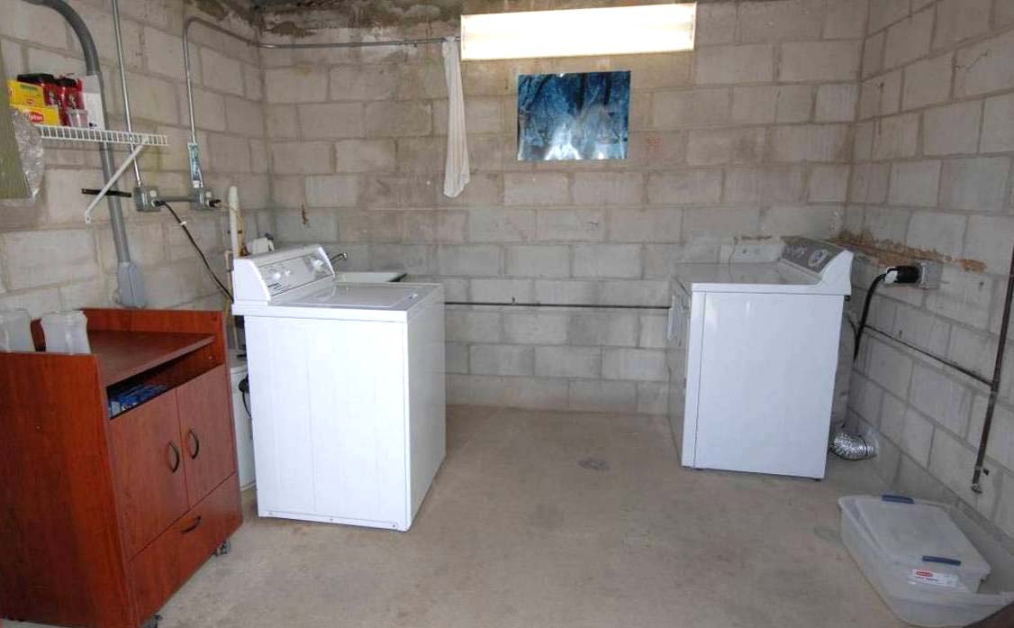 Camp Iguana laundry room.jpg