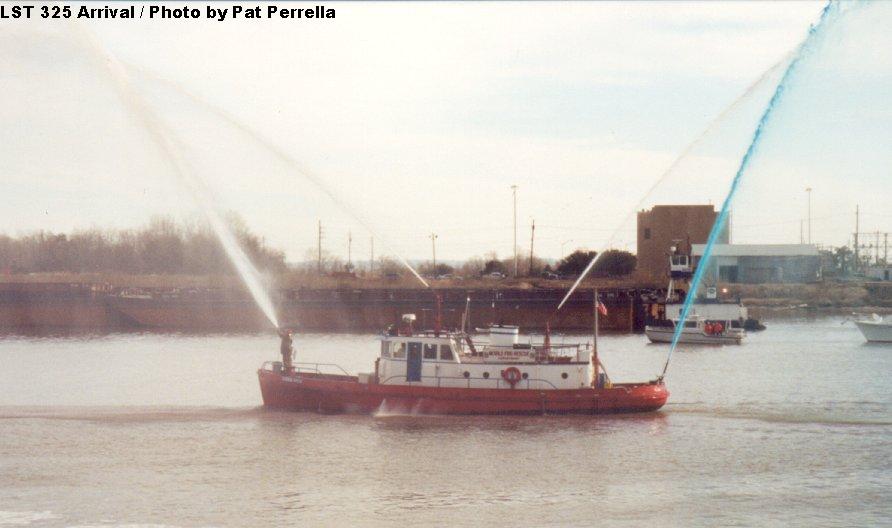 Fireboat Ramone Doyle, during a celebration, in January 2001 (fair use).jpg